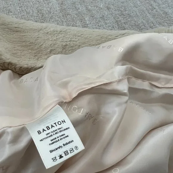 Aritzia Babaton Faux Fur Vest XXS - Picture 7 of 8